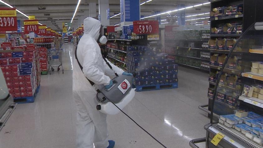 [VIDEO] Así se desinfectan los productos en los supermercados