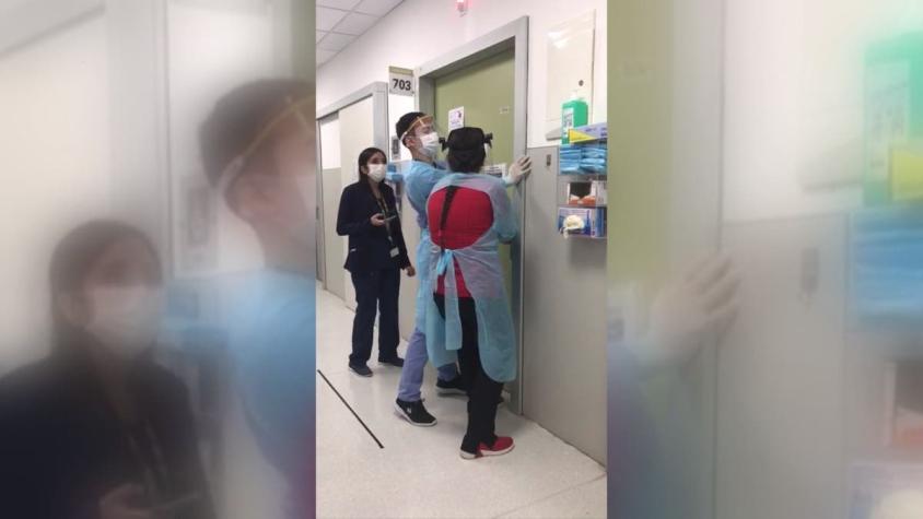 [VIDEO] Pacientes contagiados con COVID-19 escapan de hospital y agreden a funcionarios