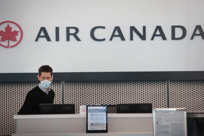 Air Canada va a despedir a más de la mitad de su personal