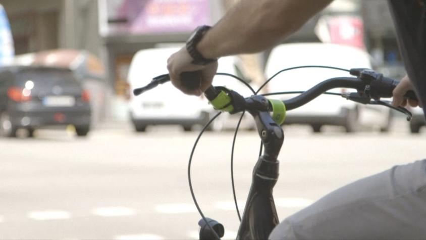 [VIDEO] Transporte en tiempos de pandemia: Europeos se suben a bicicletas por temor a contagios