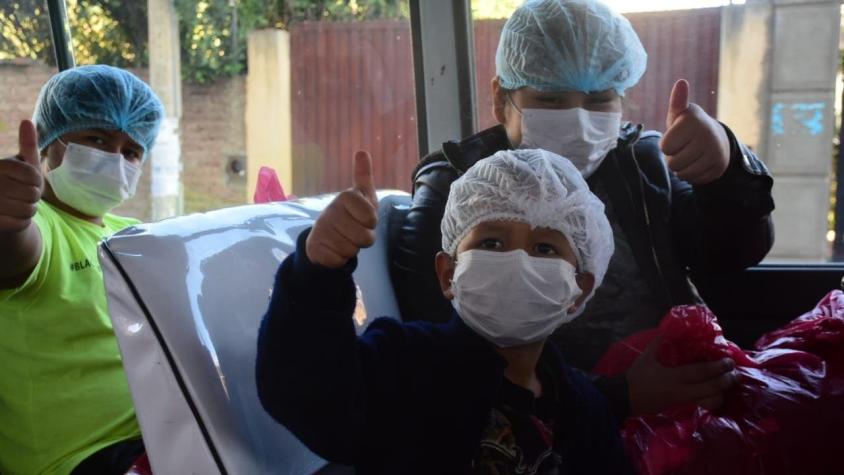 La emotiva historia de los 8 primos que superaron juntos el COVID-19 en un hospital de Bolivia