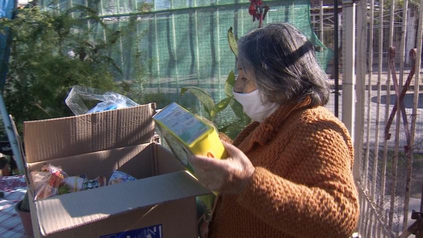 [VIDEO] Vecinos de distintas comunas reciben cajas de alimentos