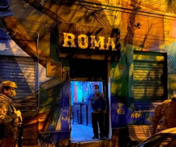 Valparaíso: Detienen a clientes del bar "Roma" por funcionar en medio de crisis del COVID-19
