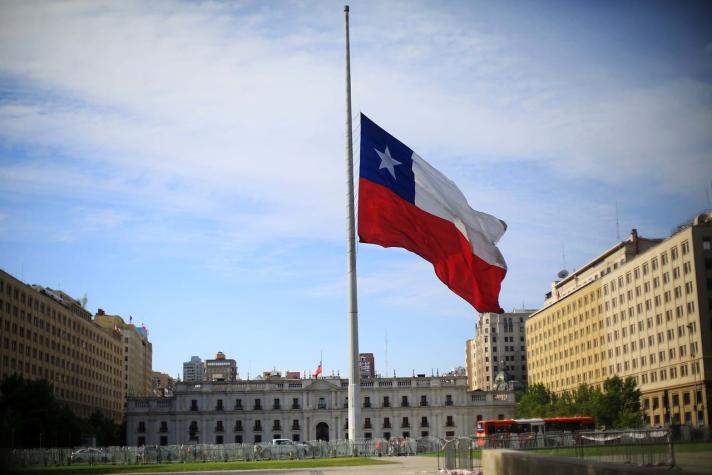 Diputada RN pide al Presidente Piñera que decrete duelo nacional por los muertos del coronavirus