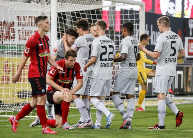 Con Aránguiz los 90 minutos: Bayer Leverkusen vence a Friburgo y regresa a zona de Champions