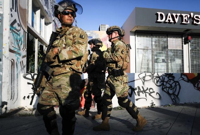 Tropas militares ocupan las calles de EE.UU