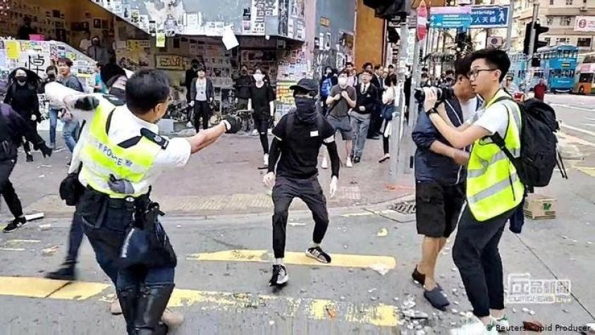 La policía de Hong Kong prohíbe manifestación contra ley de seguridad