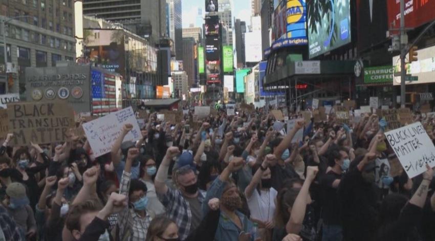 [VIDEO] Crece la tensión en Estados Unidos: protestas y saqueos en lugares icónicos