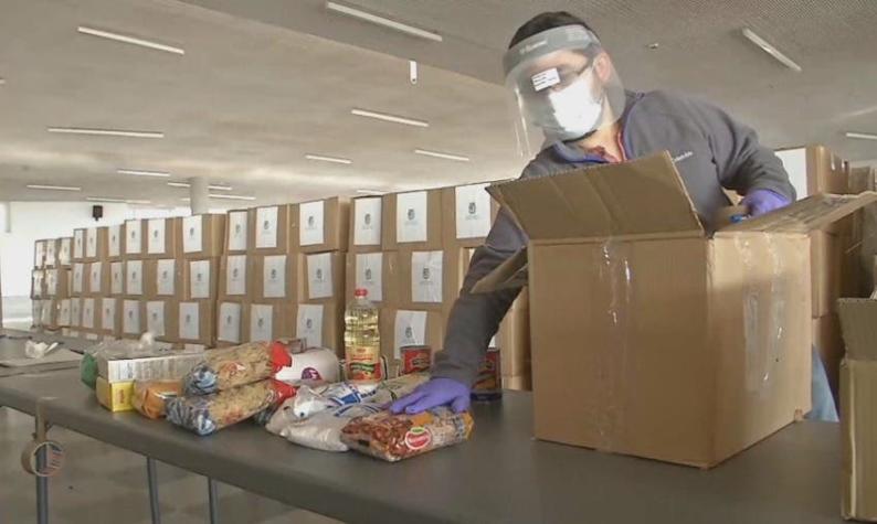 [VIDEO] 21% de cajas de alimentos en dos semanas: alcaldes piden agilizar entrega