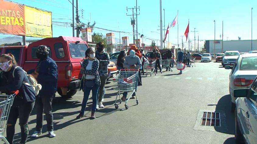 [VIDEO] Calama y San Antonio entran a cuarentena: filas y aglomeraciones para abastecimiento
