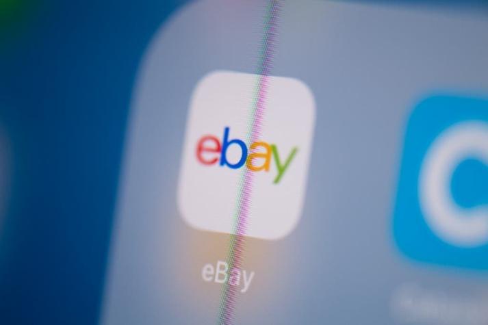 Seis exempleados de eBay acusados de ciberacoso agresivo: enviaron cucarachas y el feto de un cerdo