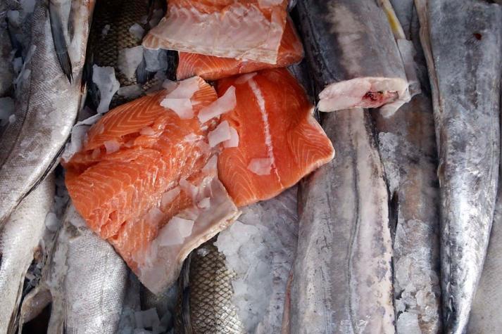 Industria del salmón descarta que el producto esté relacionado con nuevo brote de COVID-19 en China