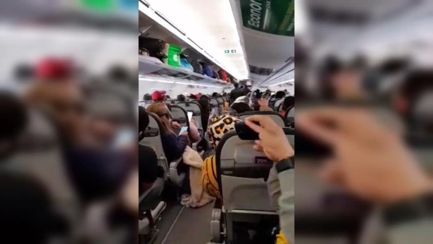 [VIDEO] Ciudadanos colombianos fueron repatriados a su país: 60 chilenos volverán en el mismo avión
