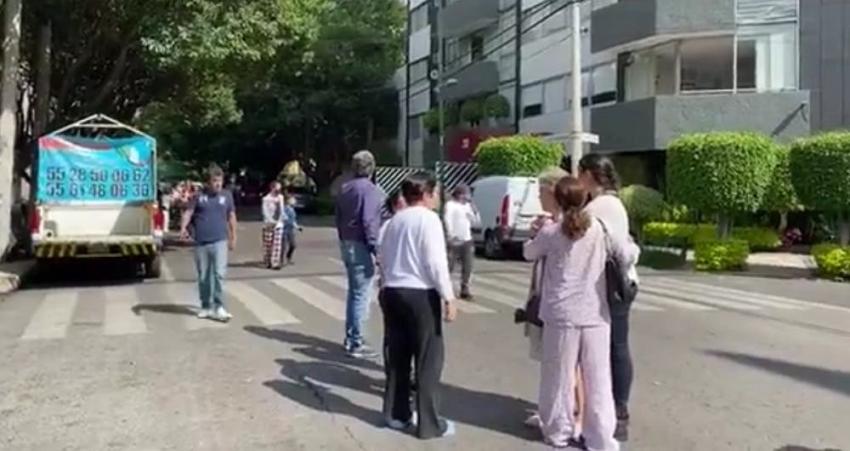 [VIDEOS] Evacuaciones con mascarillas: Los primeros registros del terremoto 7,5 que sacudió a México