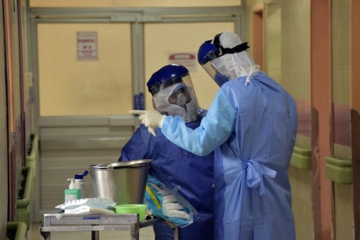 Ecuador reconoce falta de especialistas en cuidados intensivos para afrontar la pandemia