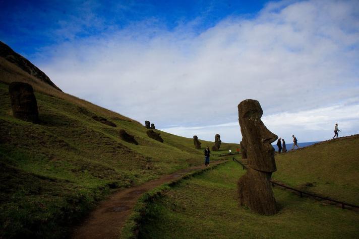 Habitantes de Rapa Nui vuelven a los cultivos colectivos de alimentos para enfrentar la pandemia