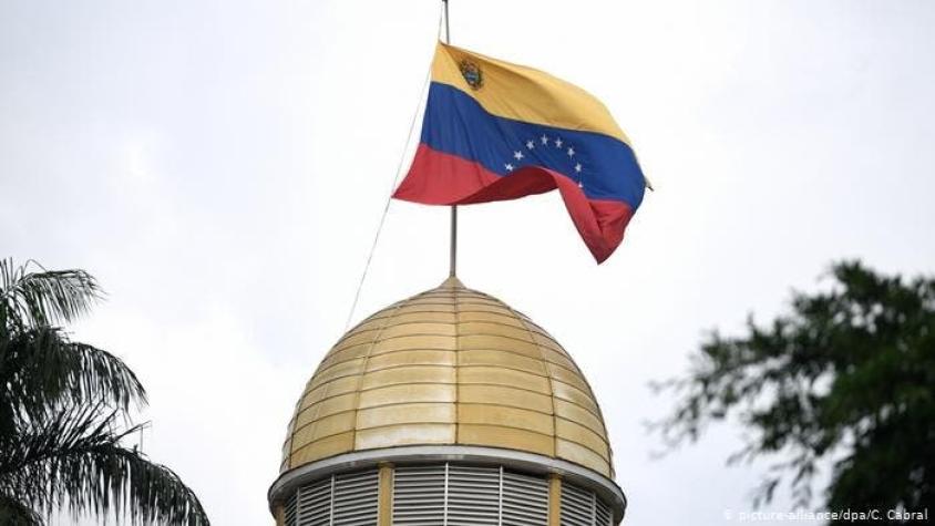 Parlamentarias de Venezuela serán en diciembre