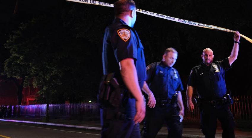 Niño de 11 años resulta herido en medio de cuatro tiroteos en Brooklyn, Estados Unidos