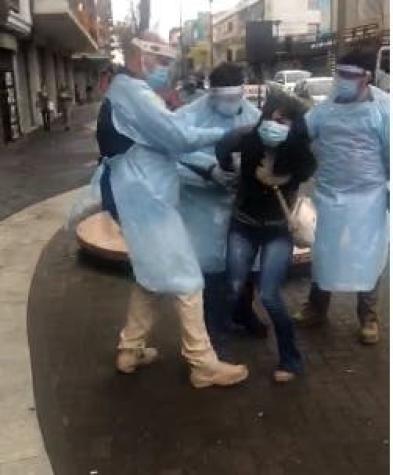 Detienen por segunda vez en el día a una mujer contagiada que no respetó cuarentena en Concepción