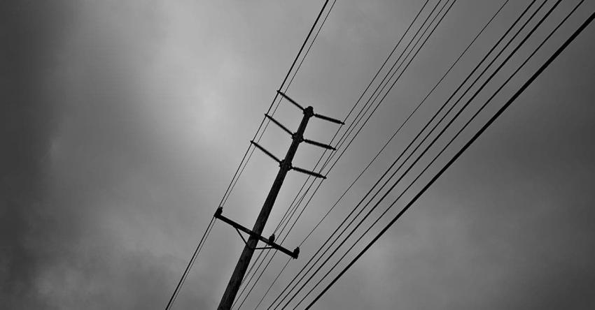 Reportan corte de suministro eléctrico desde la región de Los Ríos a Los Lagos
