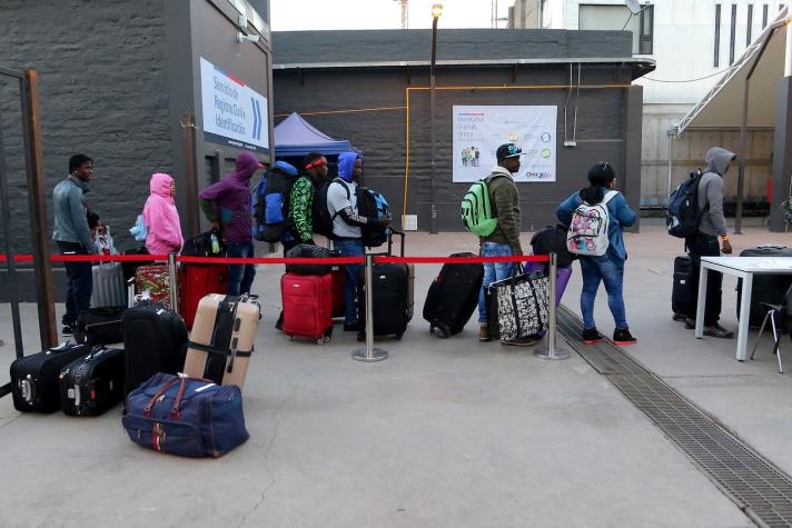 Fondo empresarial dispone vuelos humanitarios para el regreso de más de mil migrantes a sus países