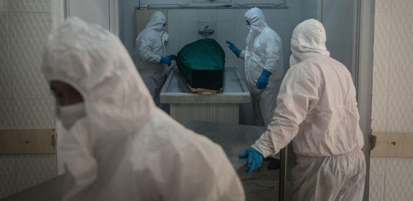 Declararon a su padre como "muerto" y lo encontraron respirando en una morgue de Colombia