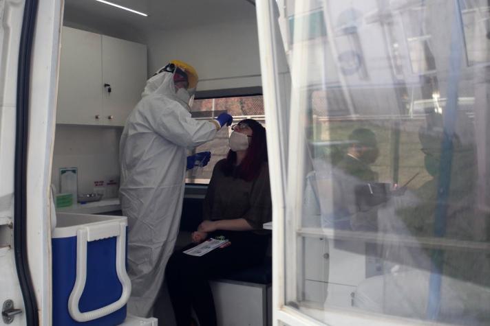 Coronavirus en Chile: 98 nuevas muertes y más de 2 mil casos de contagio en las últimas 24 horas