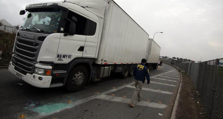 Delincuentes emboscan camiones con cigarros y se llevan botín de $3 mil millones en Cerrillos