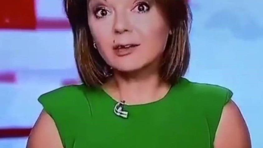 La presentadora de noticias que perdió un diente en vivo (y siguió hablando)