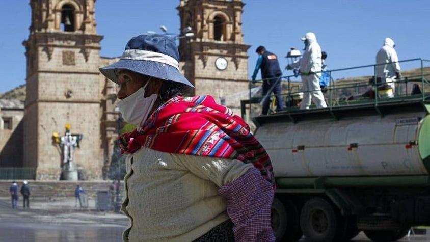 Qué pasa con el coronavirus en Bolivia, donde la policía recogió 420 cadáveres en casas y calles