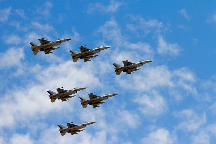 Ministerio de Defensa aclara polémica por millonaria mantención de los aviones F-16