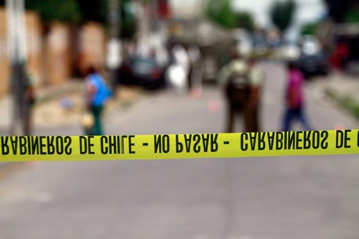 Investigan muerte de un hombre al interior de motel tras presunta riña en la comuna de Santiago
