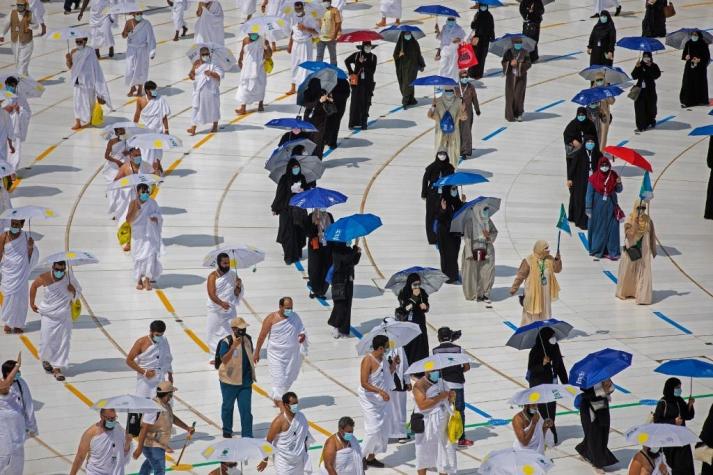 Comienza peregrinación a La Meca bajo estrictas restricciones por coronavirus