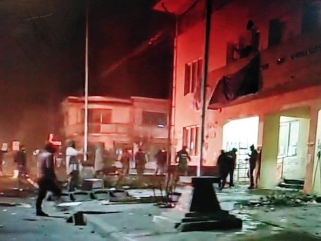 [VIDEOS]  A raíz de graves incidentes Carabineros desaloja municipalidad de Curacautín