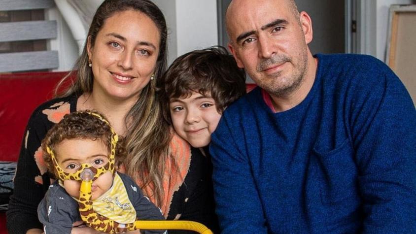 Familia de Concepción realiza campaña para costear el medicamento más caro del mundo para su hijo