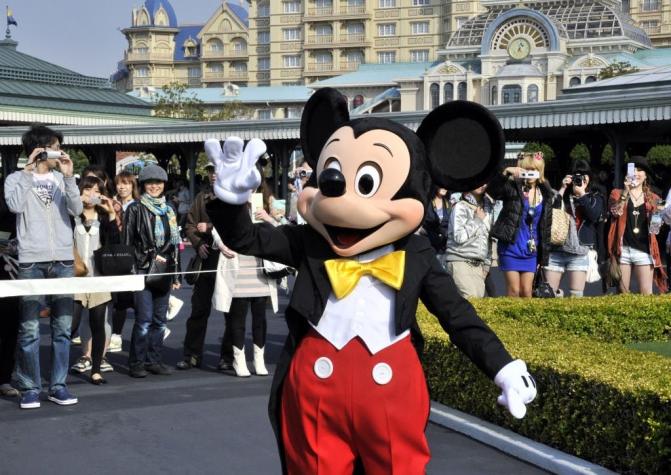 EEUU: Envían por error cheques de devolución de impuestos firmados por Mickey Mouse