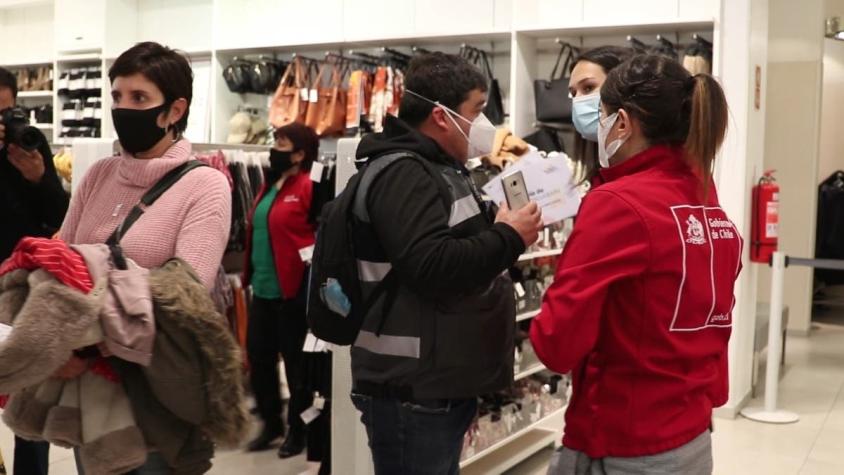 [VIDEO] Clausuran tienda en mall de Vitacura: investigan cambios a contratos de trabajadores