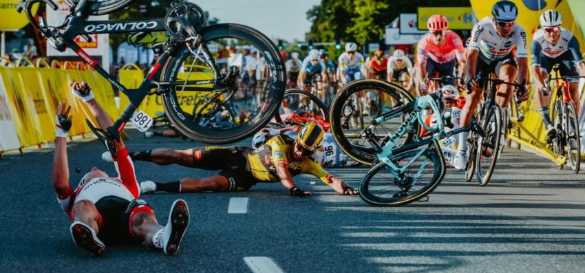 "Pienso en él todo el tiempo": Las disculpas del ciclista que provocó accidente en Vuelta a Polonia