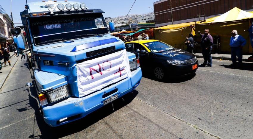 Camioneros tras reunión en La Moneda: "Una quema más de un camión y vamos a reaccionar"