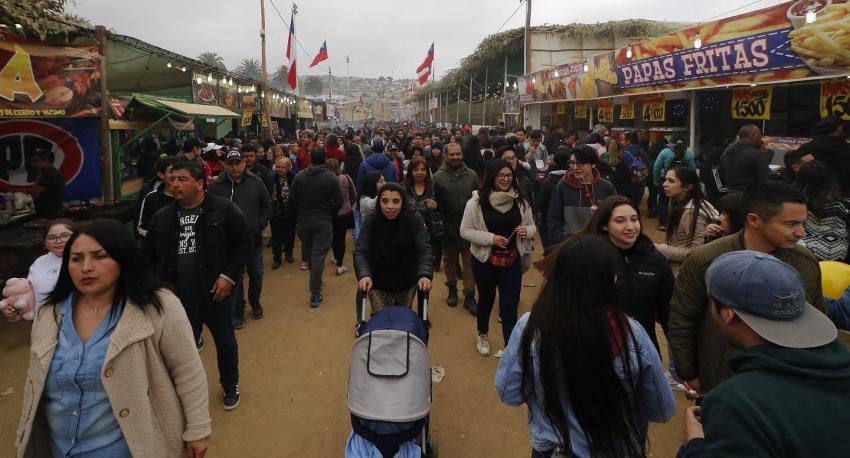 "Fiesta del roto chileno": La alternativa de Valparaíso para suspender las fondas de Fiestas Patrias
