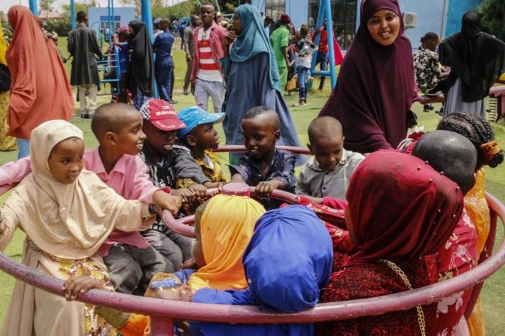 Autoridades alertan sobre ley que permitiría el matrimonio infantil en Somalia