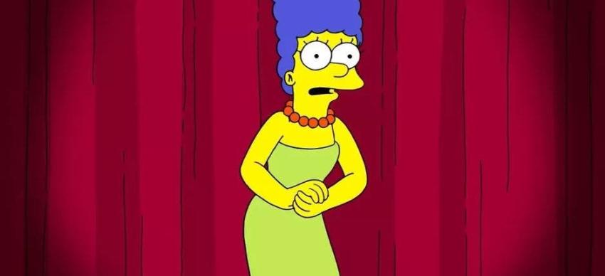 Marge Simpson responde con fuerte crítica a asesora de Trump que la comparó con Kamala Harris