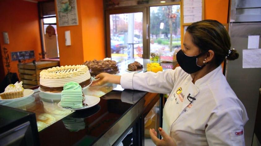 [VIDEO] #CómoLoHizo: De vender torta en trozos a abrir una pastelería