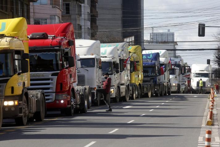 Camioneros anuncian movilización nacional desde el jueves si no se aprueban leyes para protección