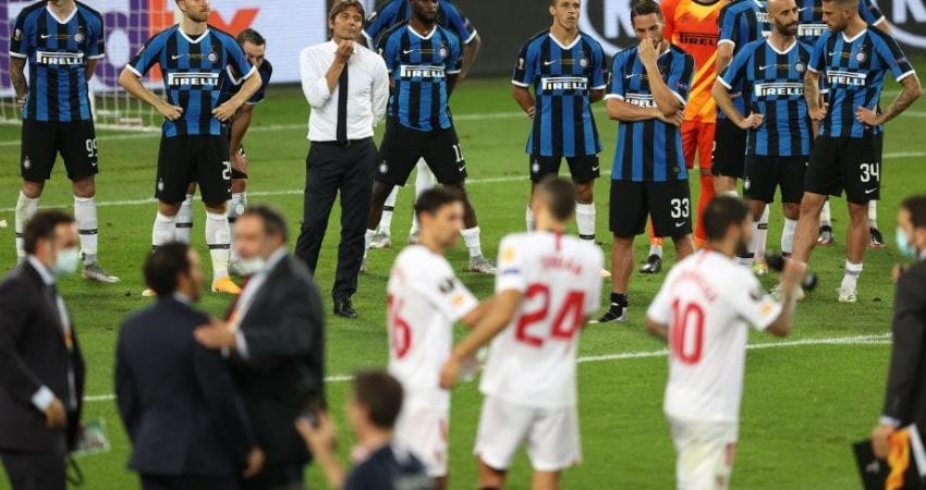 Antonio Conte continuará siendo el técnico de Alexis Sánchez en el Inter de Milán