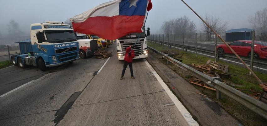 Sergio Pérez reafirma carácter indefinido del paro de camioneros: "Estamos defendiendo la vida"