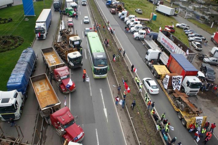 Líder de los camioneros del sur pide "Estado de Sitio" para La Araucanía
