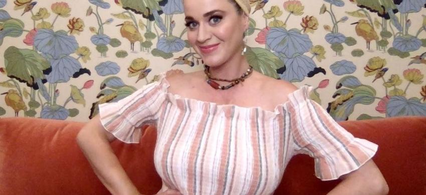 Katy Perry se libera y publica íntima foto mostrando cómo luce su cuerpo tras convertirse en madre