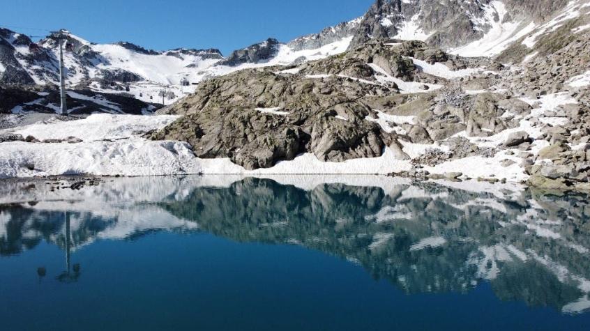 Cambio climático aumentó el volumen de los lagos glaciares en un 50% en los últimos 30 años