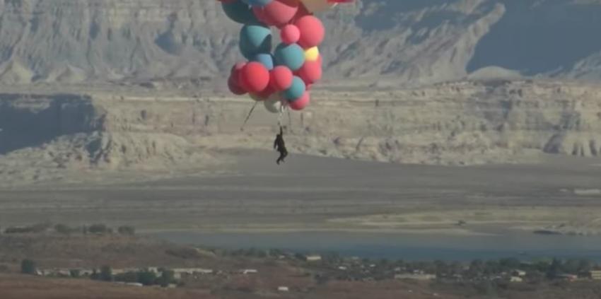 Como la casa de Up: Mago David Blaine se elevó a más de 7 mil metros colgando de globos